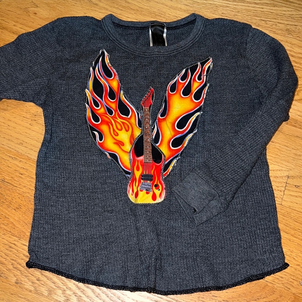 Kids long sleeved tee